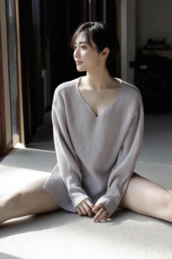 日本唯美清纯短发美女壁纸大全