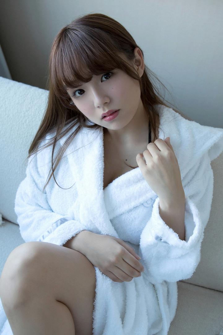 日产无码久久久久久精品AV女优篠崎爱写真套图