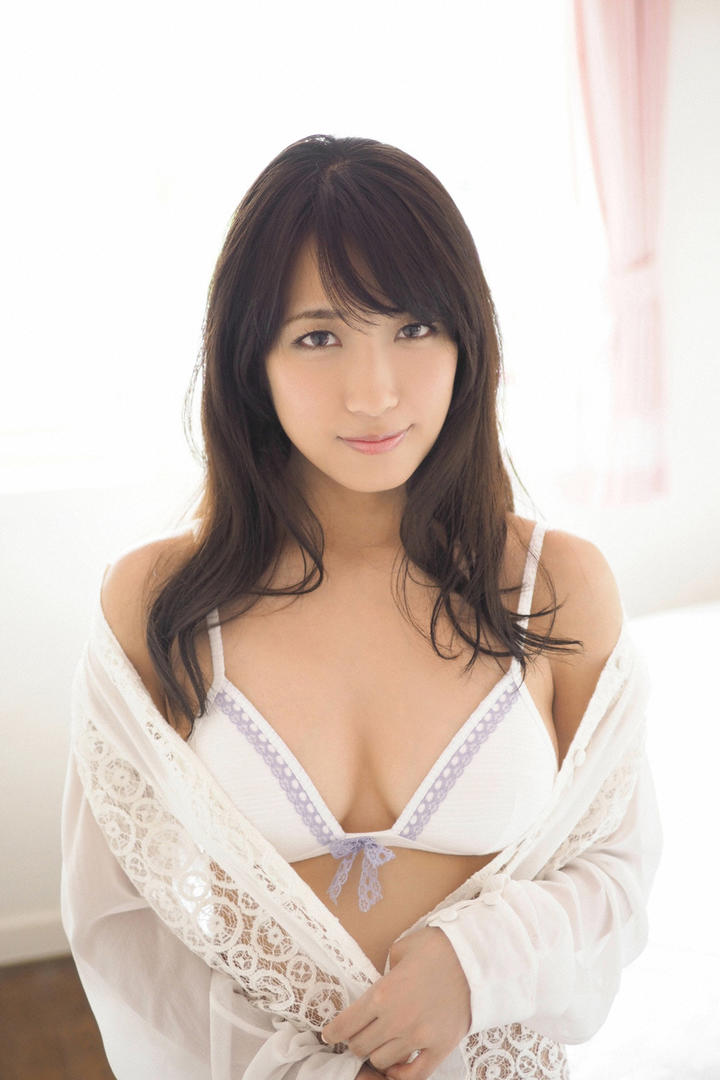 日本成熟AV女优性感美女高清写真大图