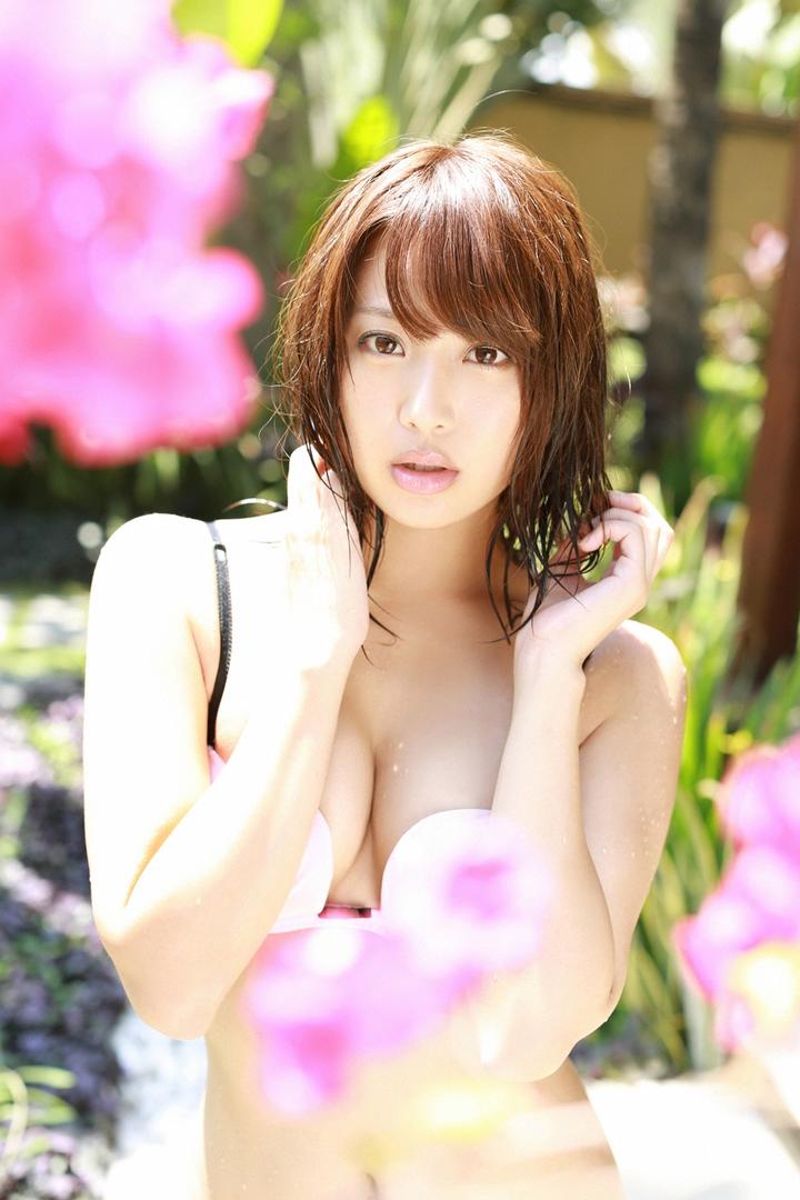 日本爆乳AV女优性感壁纸图片大全