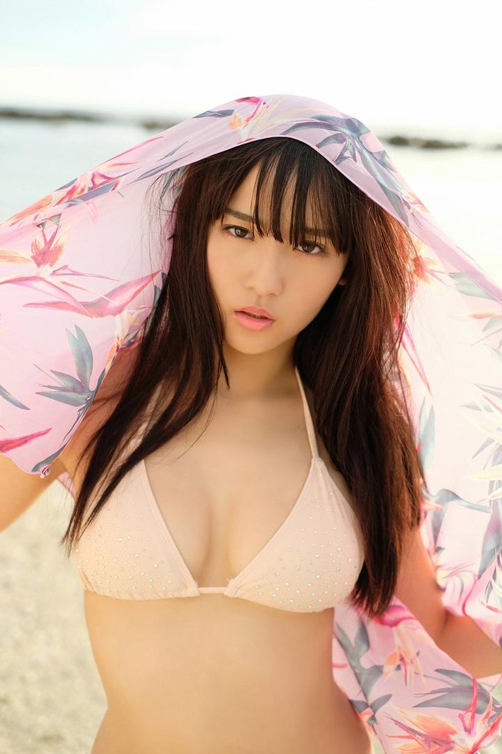 披着丝巾的日本大胸美女个人艺术摄影图片大全