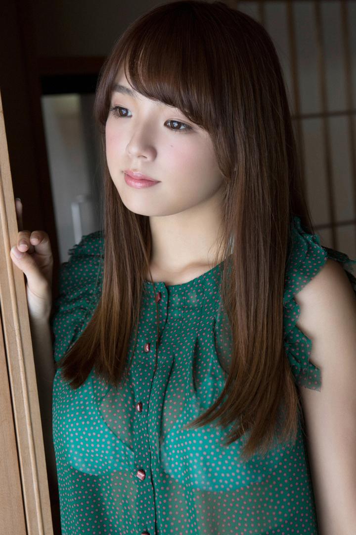 日韩AV女优篠崎爱高清生活照写真图片